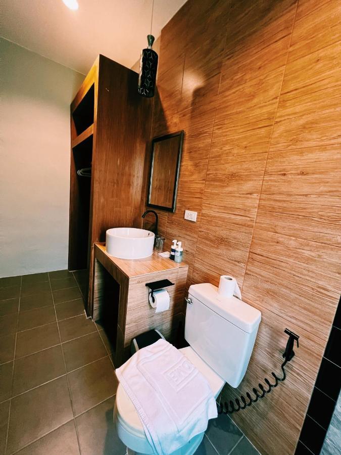 Vivi Hotel Resort Phuket ภายนอก รูปภาพ
